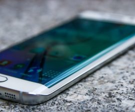 A Review of the Samsung Galaxy S6 Edge: Samsung’s new edge features