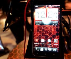 Comparing The HTC Droid DNA And The Samsung Galaxy Note 2